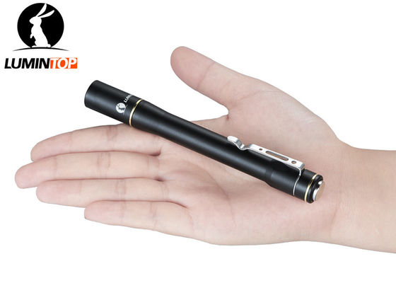 China 23g, die täglich sind, tragen Taschenlampe mit batteriebetriebenem Selbst-Luminlous-O-Ring AAA fournisseur